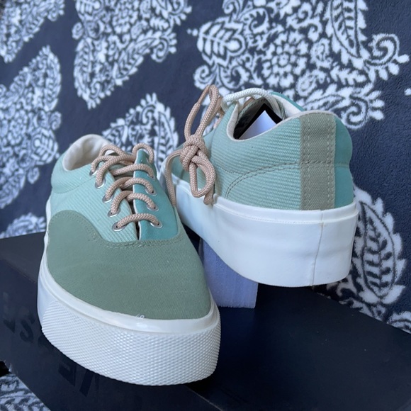 Converse Skid Grip OX Oil Green/Malachite Green MEN`S - Picture 11 of 16